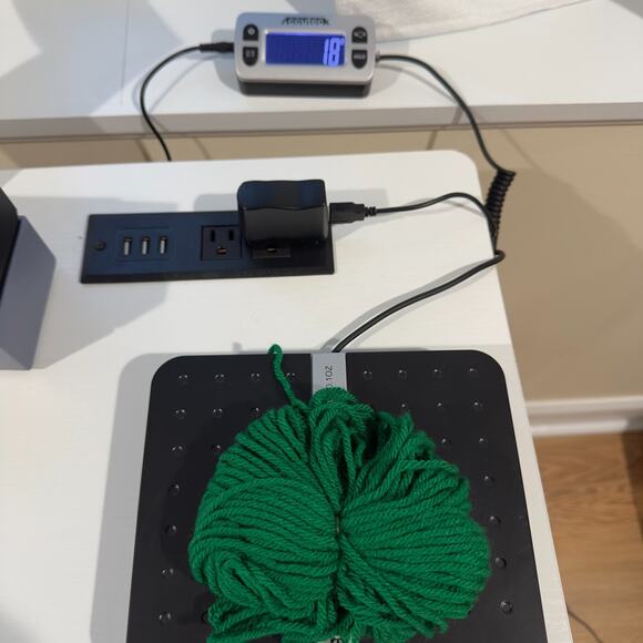 Mary Maxim Starlette Yarn Lot of 6 Skeins Different Yardage Xmas Stockings - Picture 11 of 16